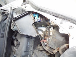 2006 Toyota Sienna LE White 3.3L AT 2WD #Z24720